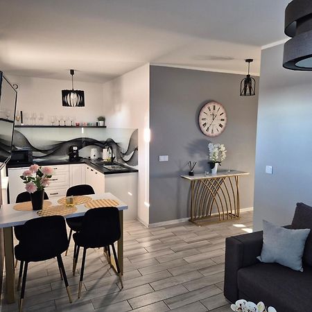 Apartament Cinema Мельно Экстерьер фото